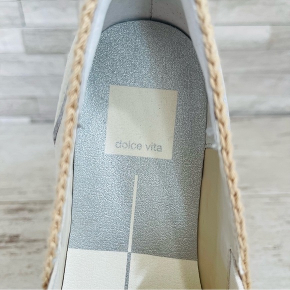 Dolce Vita Cream and Tan Platform Sneakers - Picture 9 of 11